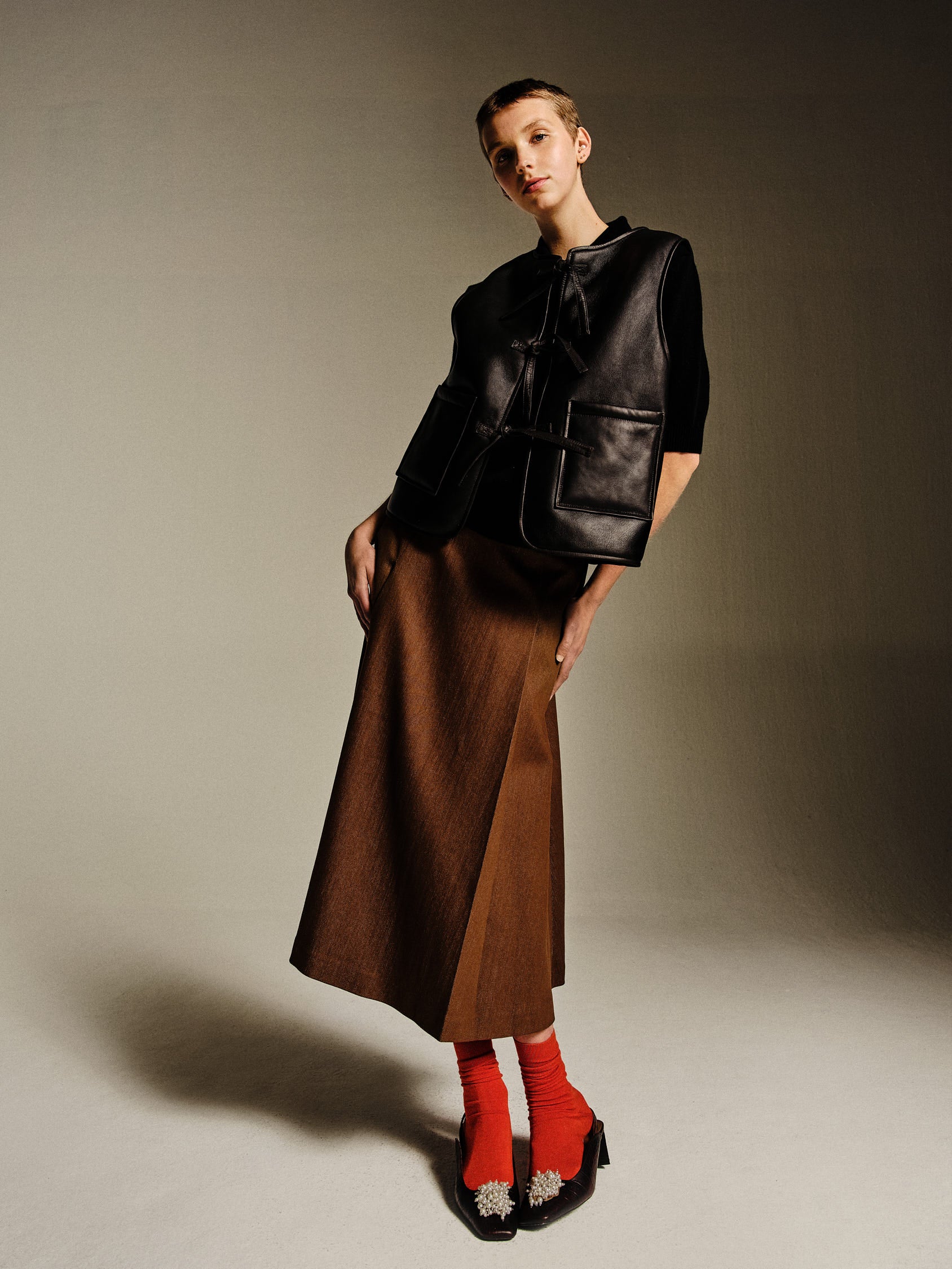 ALLEN VEST SAMPLE / BLACK-BLACK