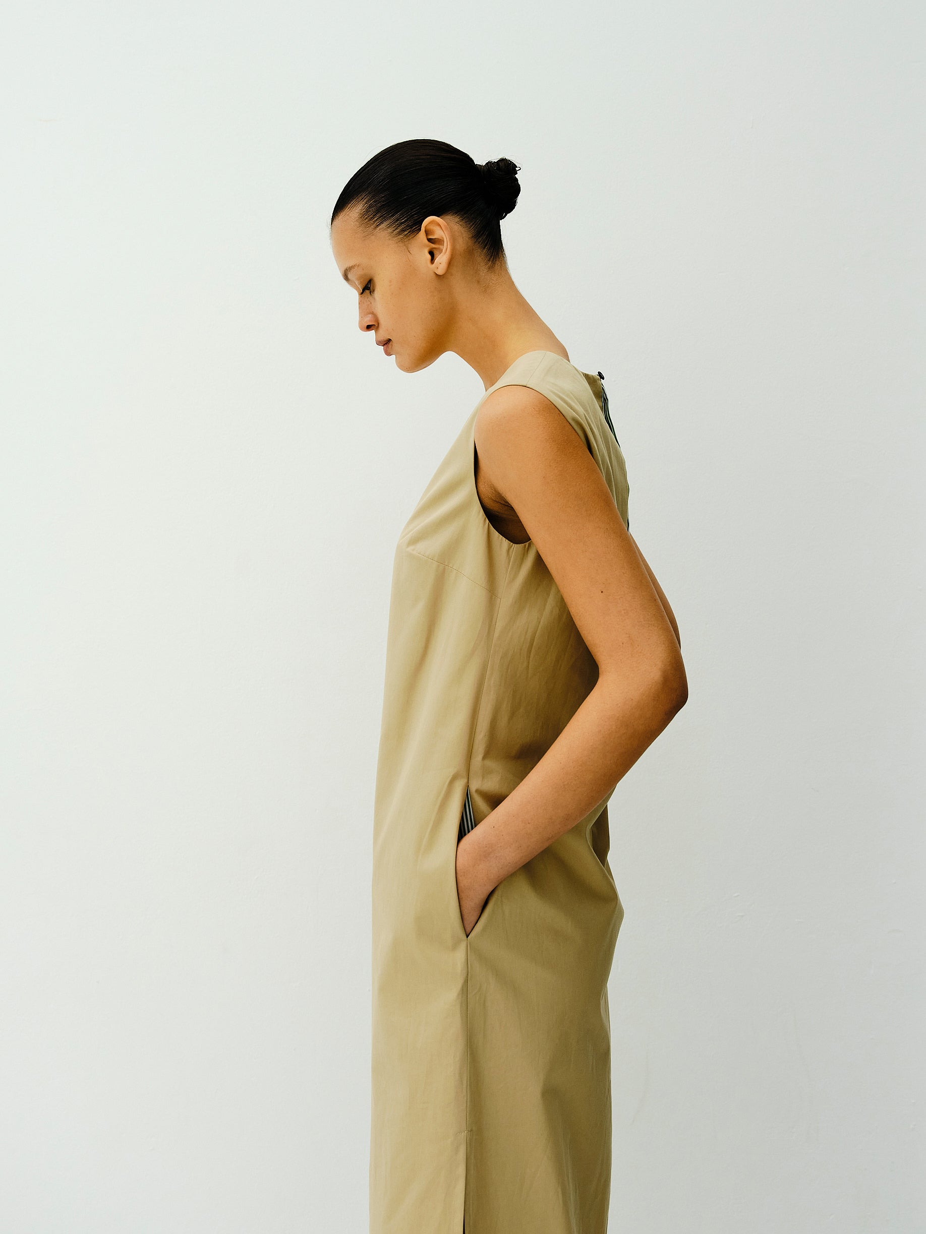 DAY DRESS / ALMOND MILK