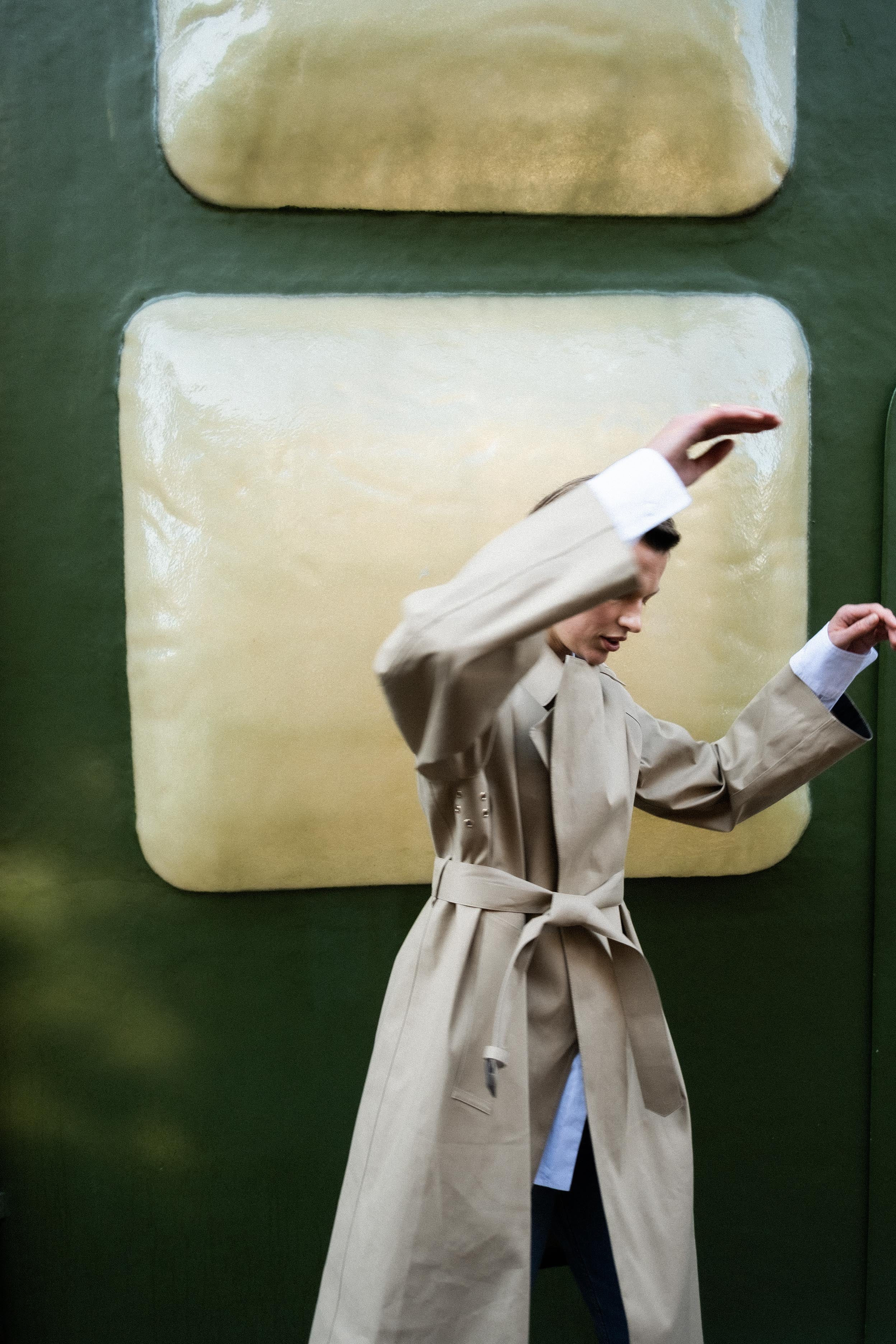 RIKA STUDIOS X MACKINTOSH, KINTORE TRENCH COAT / FAWN