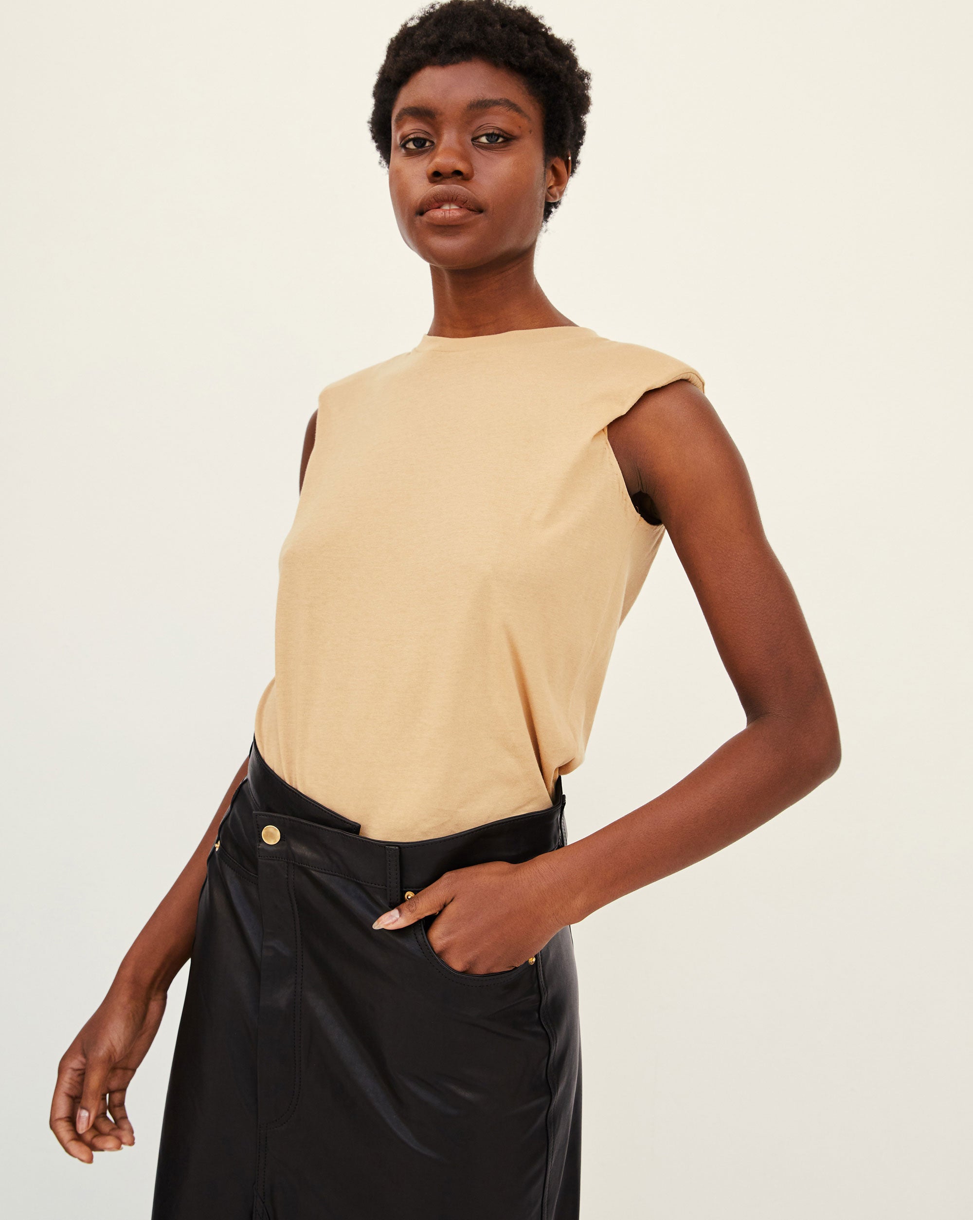 ERIN TEE / KHAKI