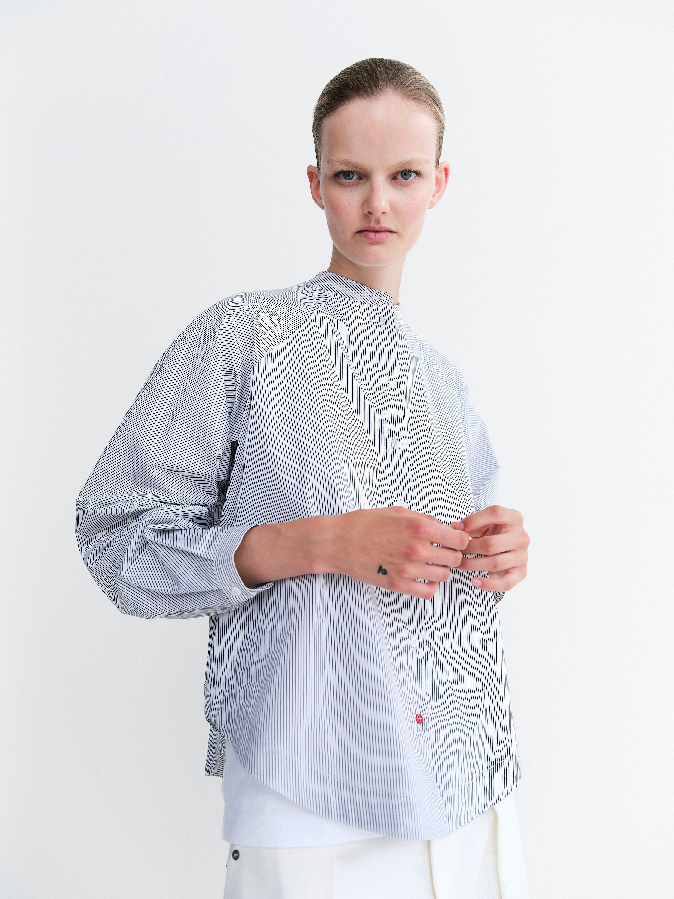 CAROLINA SHIRT  / WHITE /BLUE STRIPE