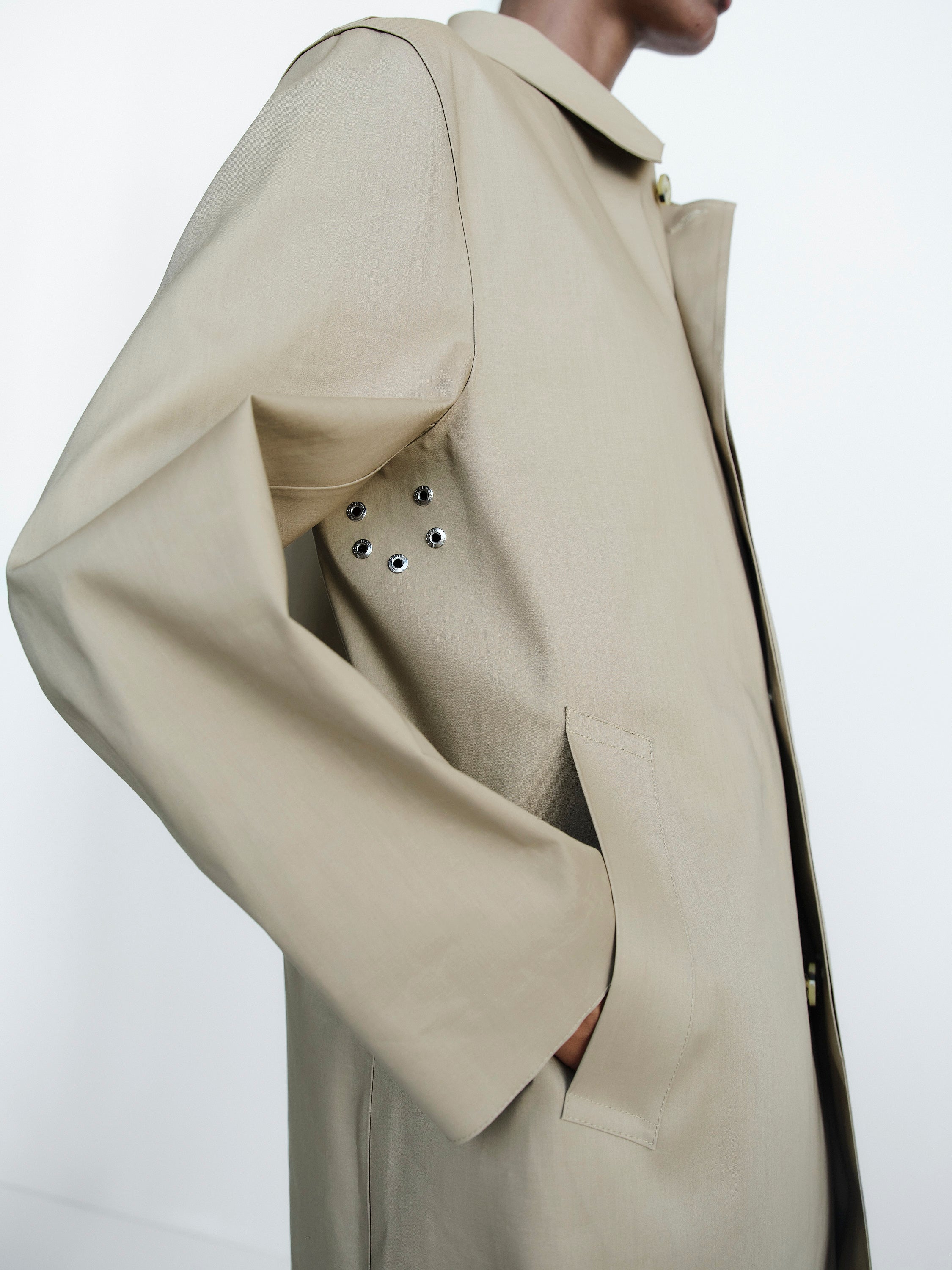 RIKA STUDIOS X MACKINTOSH, PARK AVENUE COAT / FAWN