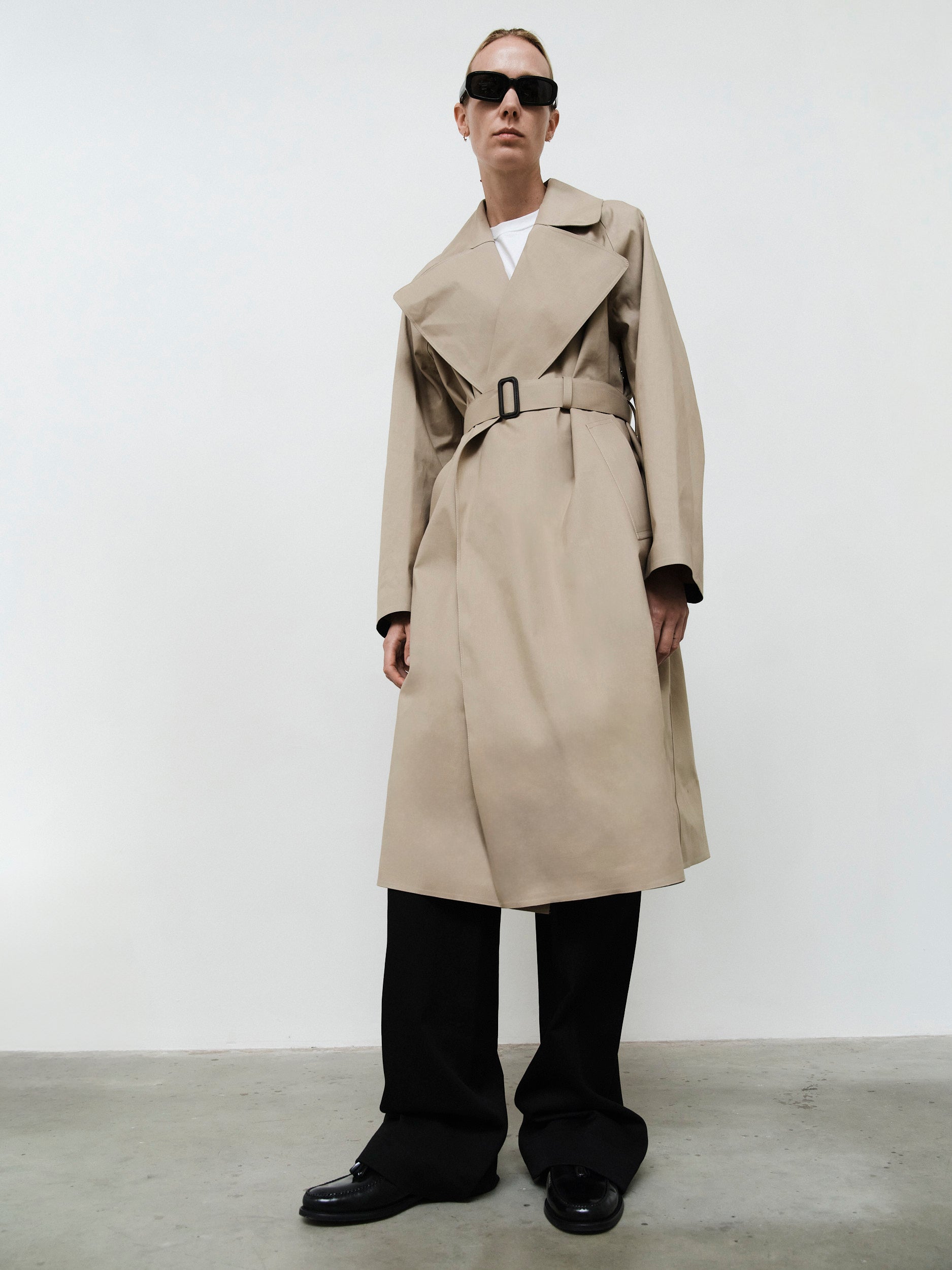 RIKA STUDIOS X MACKINTOSH, KINTORE TRENCH COAT / FAWN
