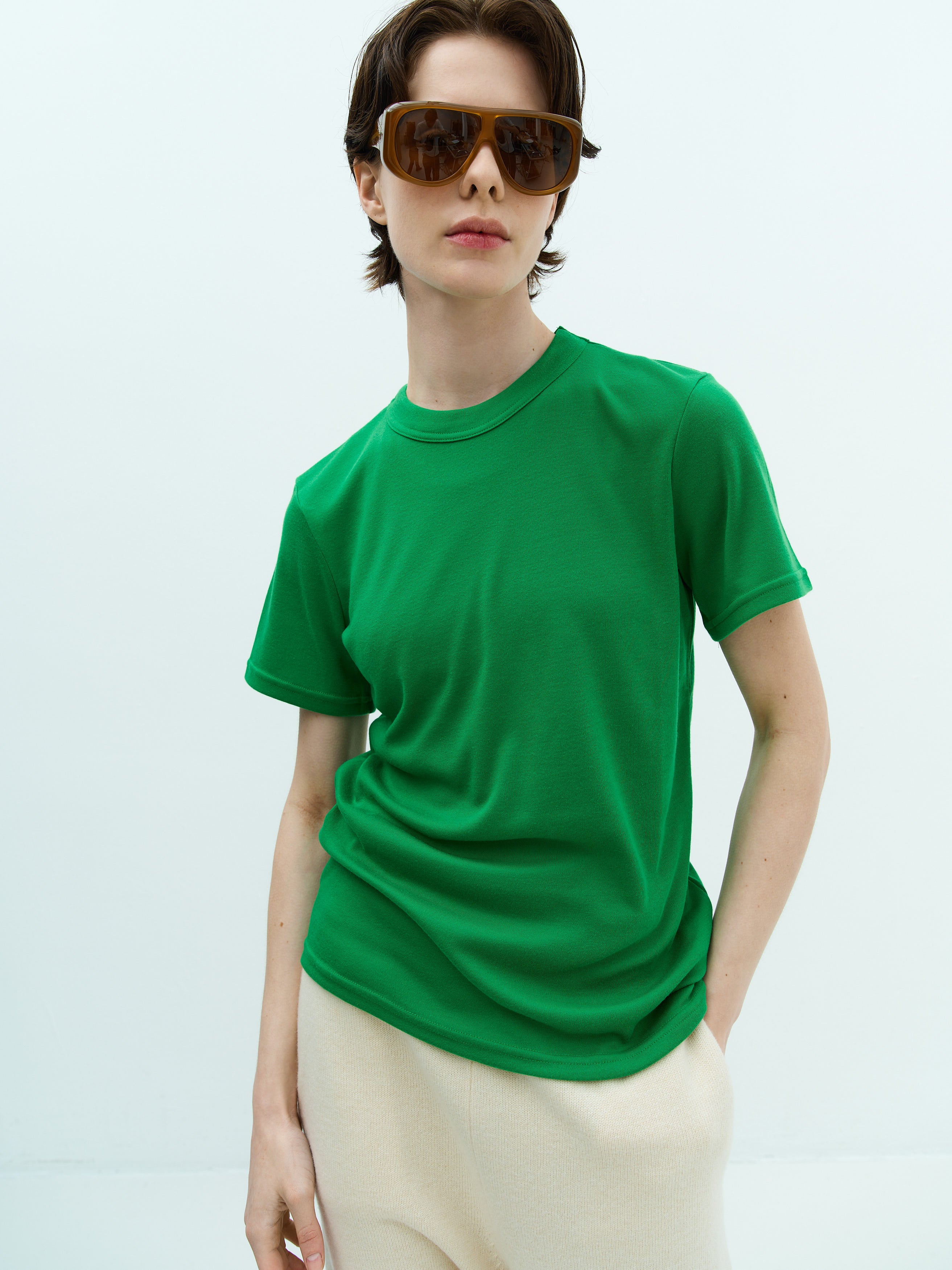 MIA TEE / APPLE