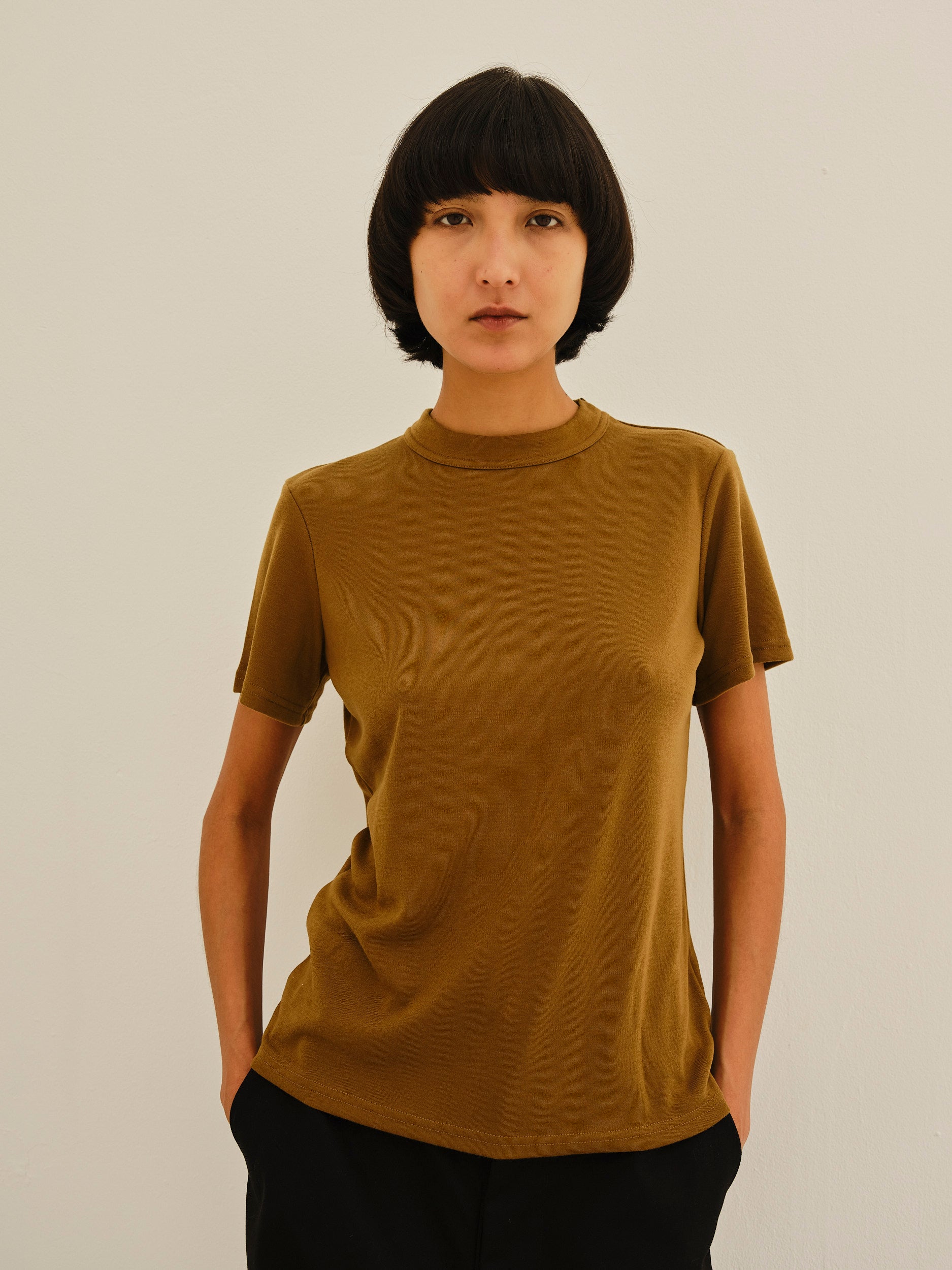 MIA TEE / PEANUT