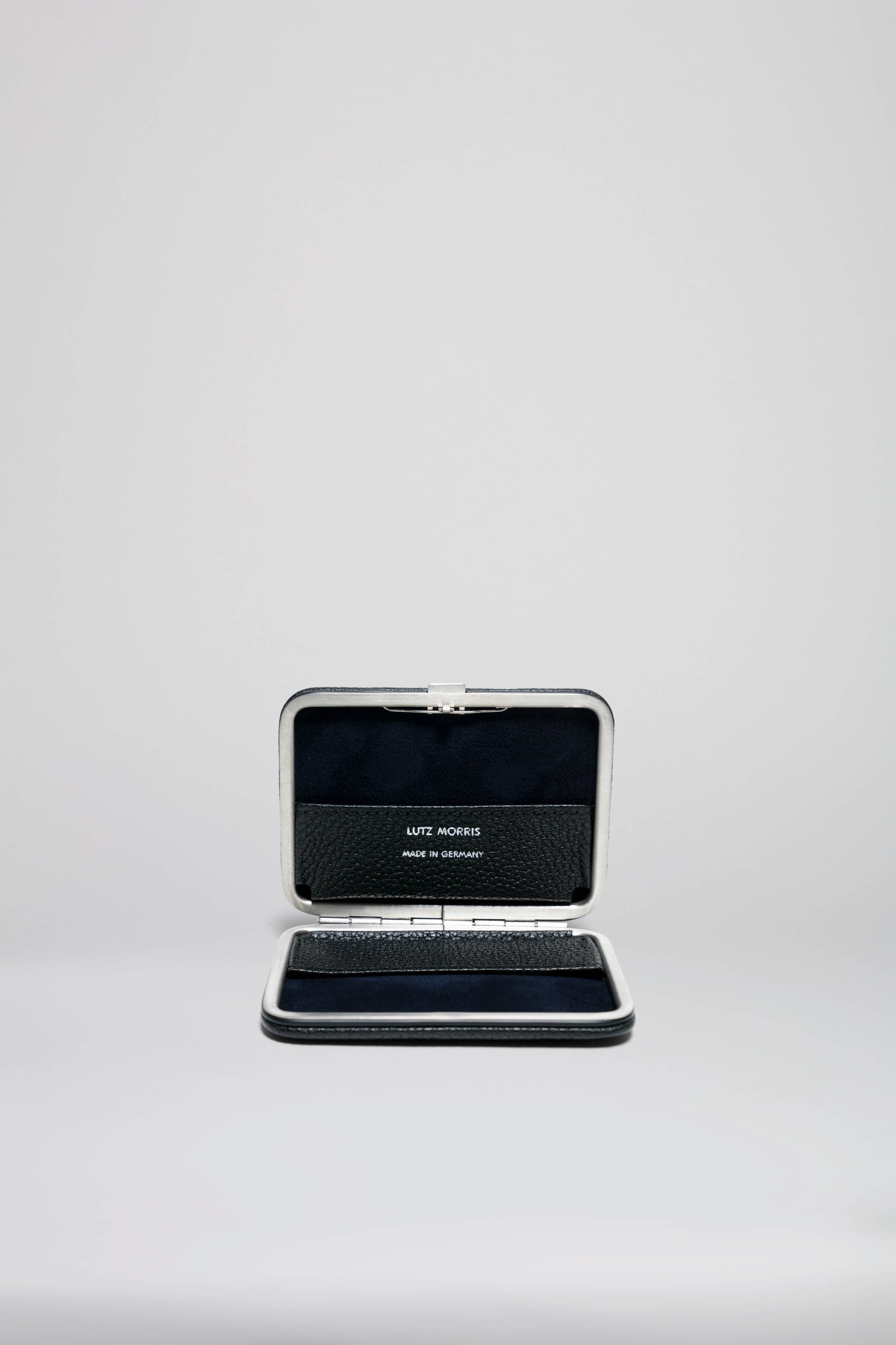 NOLAN | BLACK PEBBLE/SILVER