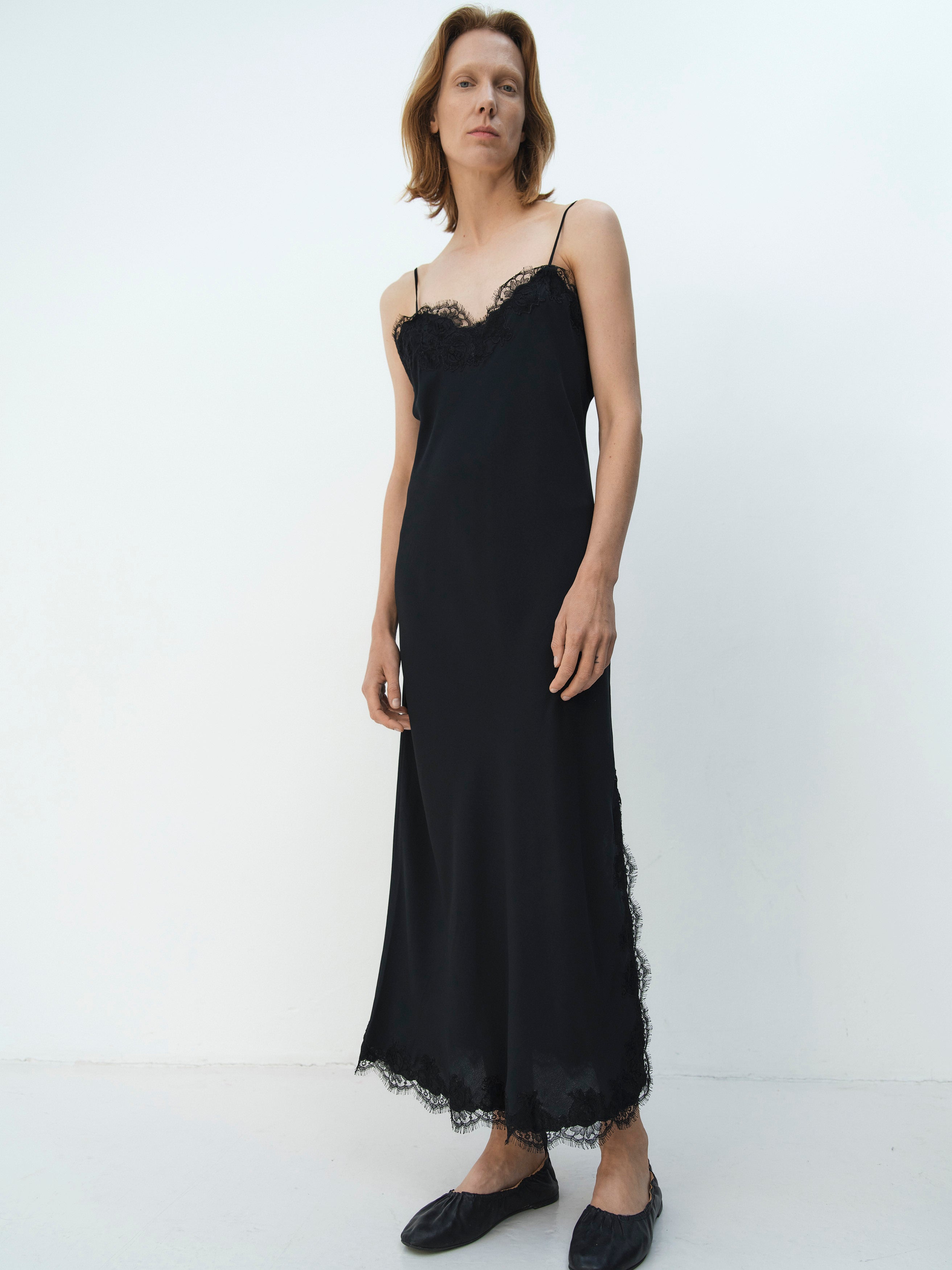 LACE CLEOPATRA DRESS / BLACK