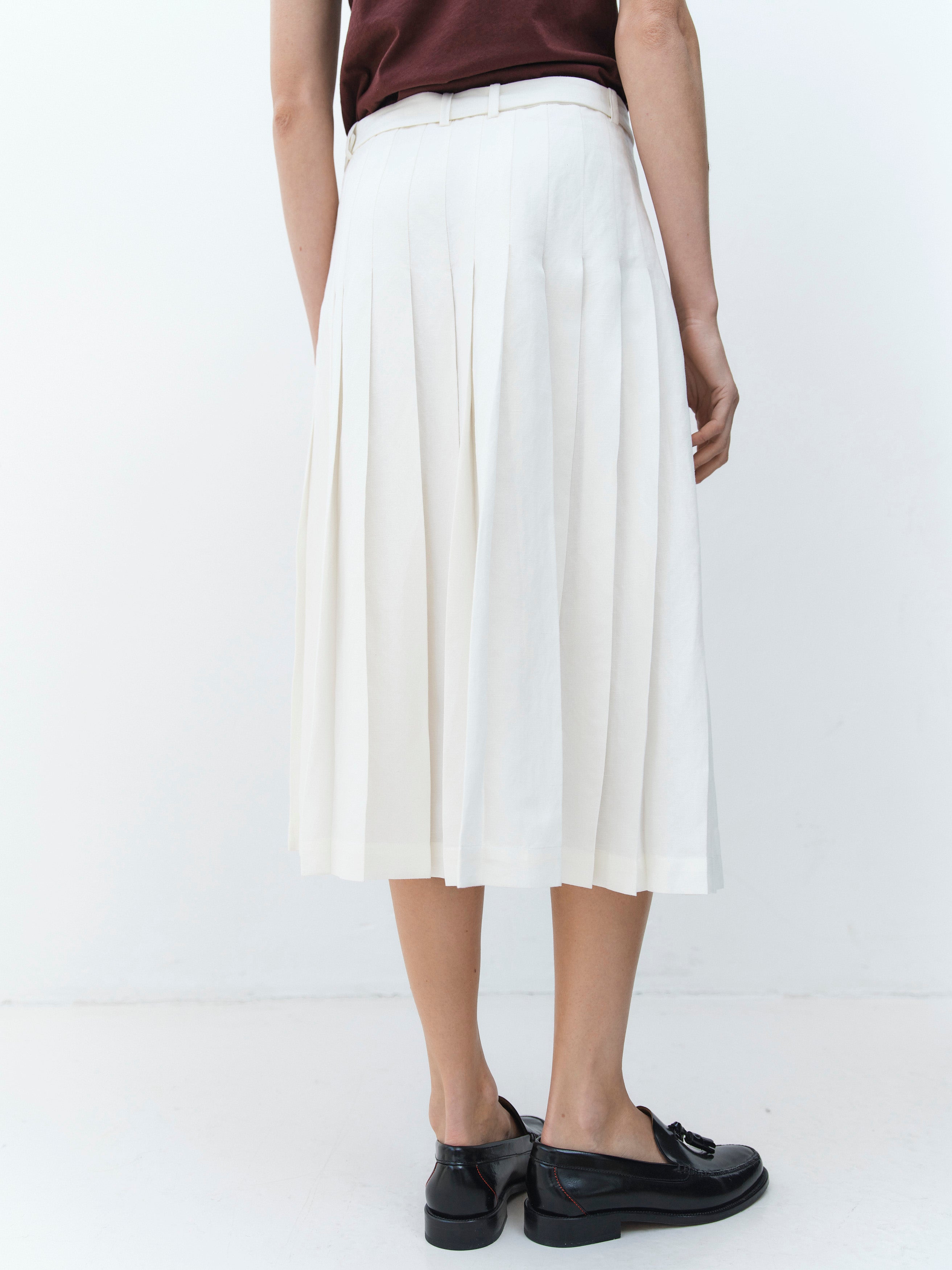 STORM SKIRT / MILK