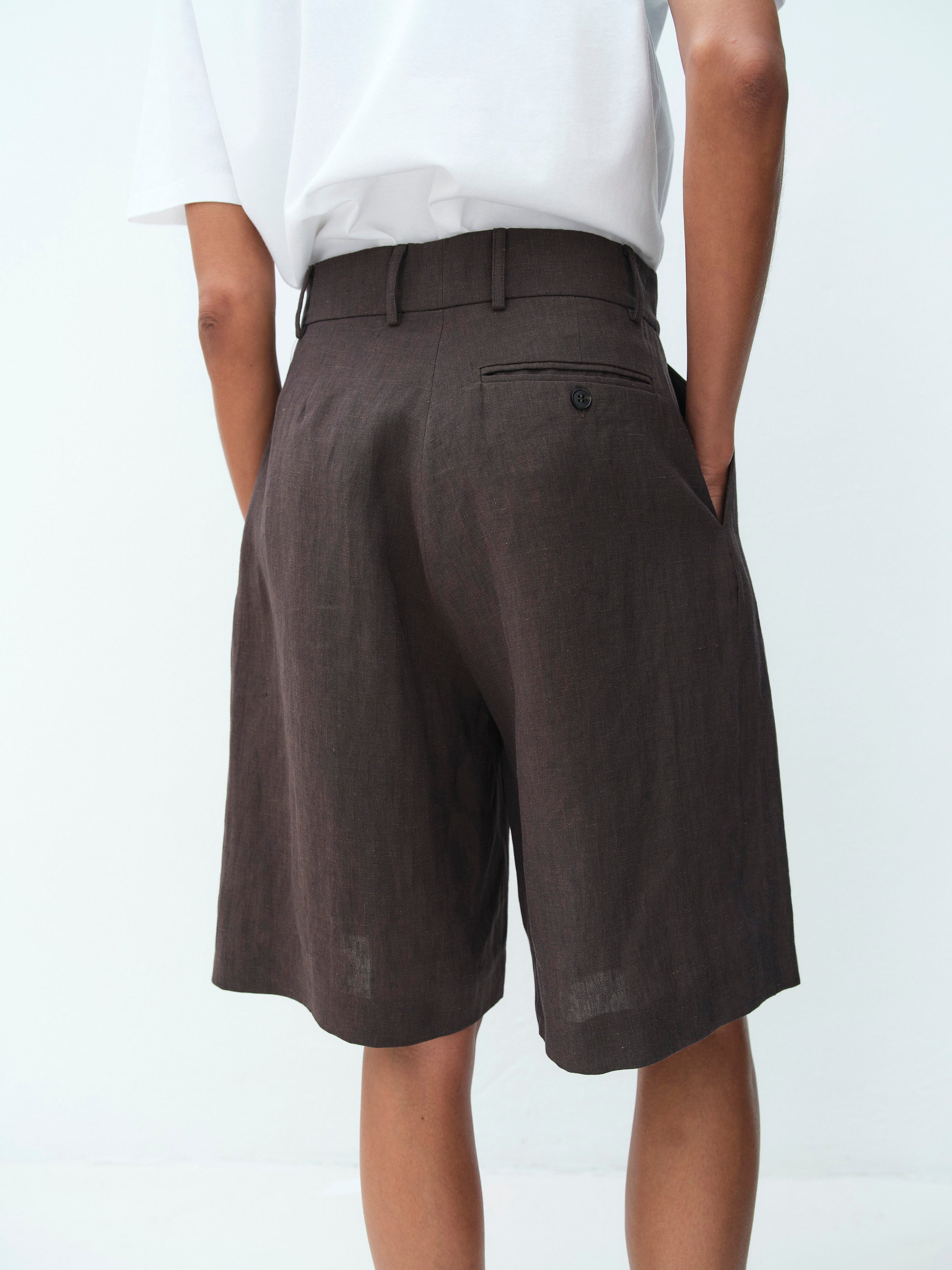 ONASSA SHORTS / CHOCOLATE LINEN