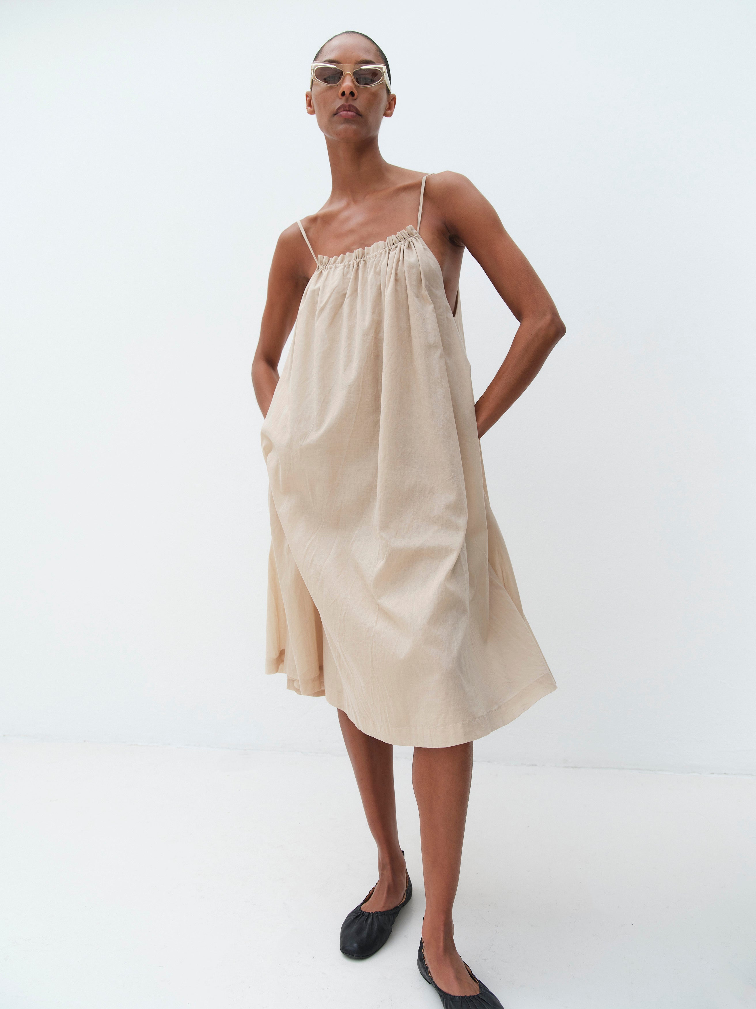 CORSICA DRESS / SAND